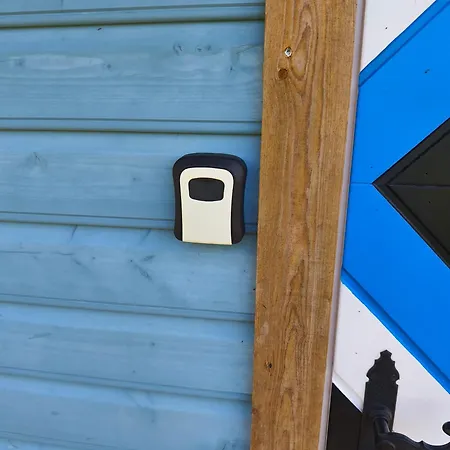 Private Tinyhouse - Blue House Guest house 3*